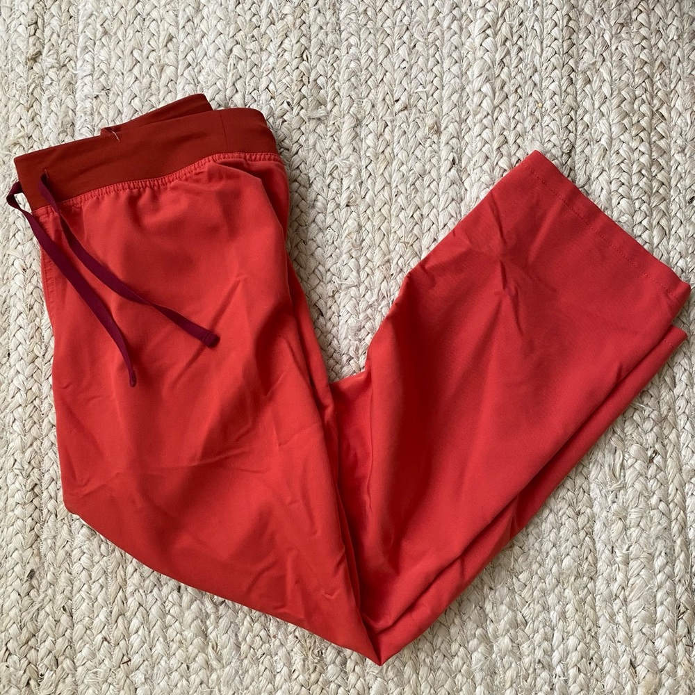 Livingston clay scrubs, small petite